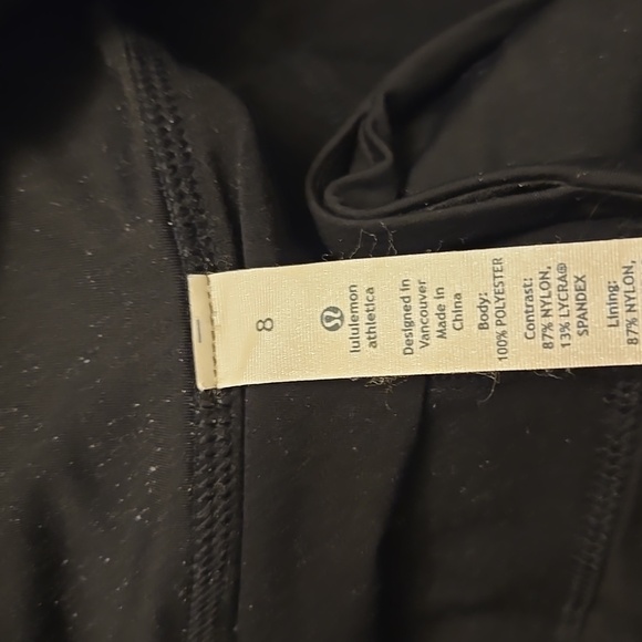 Lululemon skort - Picture 3 of 4